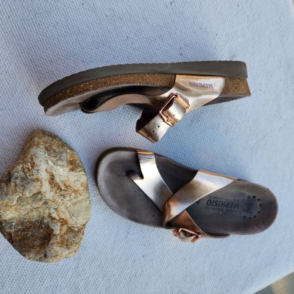 Mephisto gold slide on sandals